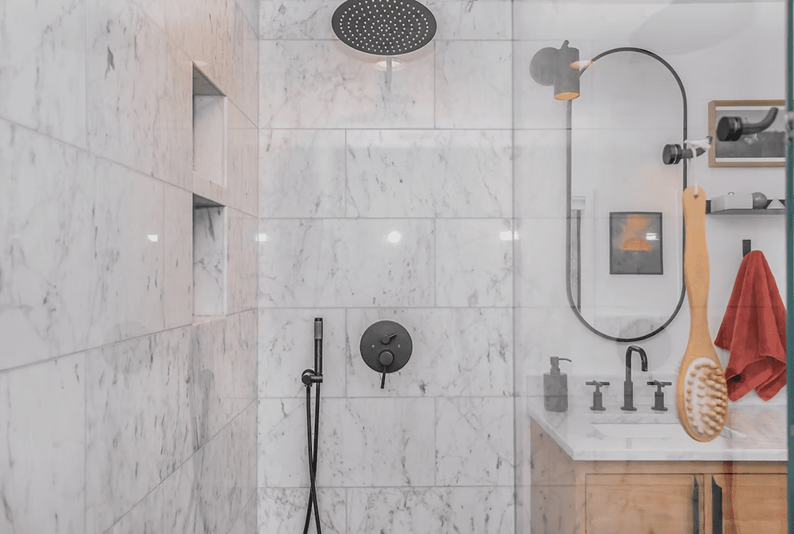 Elegant bathroom with marble tiles